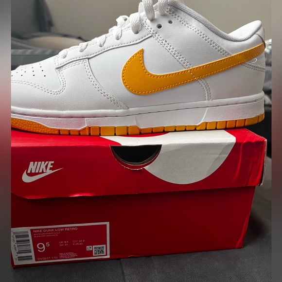 Mens nike dunks 9.5 - Picture 2 of 7